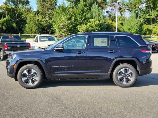 2023 Jeep Grand Cherokee 4xe Base