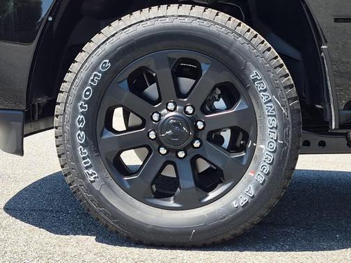 Diamond Black Crystal Pearlcoat 2026 RAM 2500 Big Horn Crew Cab 4x4 6'4' Box