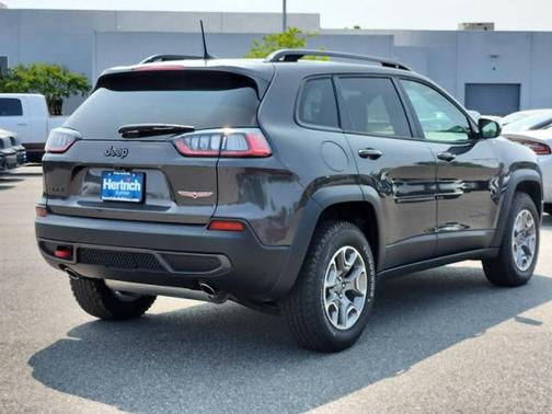 2022 Jeep Cherokee Trailhawk