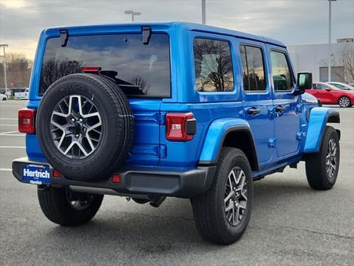 2024 Jeep Wrangler 4-Door Sahara 4x4