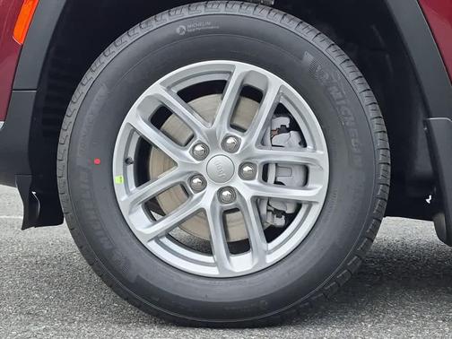 Velvet Red Pearlcoat 2026 Jeep Grand Cherokee L Altitude