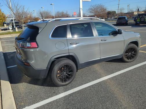 2021 Jeep Cherokee Latitude Lux