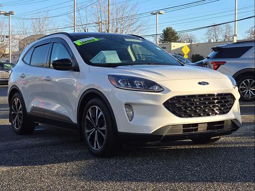 2022 Ford Escape SEL