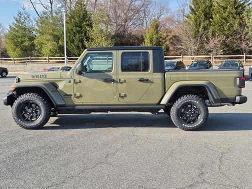 2026 Jeep Gladiator Willys 4x4