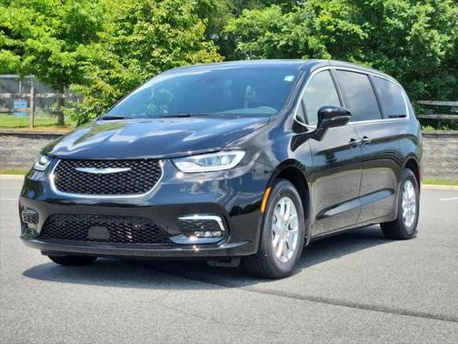 2025 Chrysler Pacifica L
