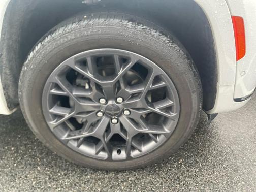 2023 Jeep Grand Cherokee L Summit Reserve