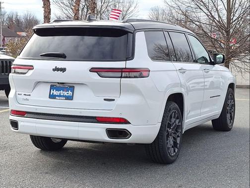 2023 Jeep Grand Cherokee L Summit Reserve