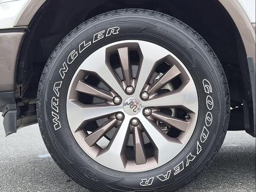 STAR WHITE METALLIC TRI-COAT 2020 Ford F-150 King Ranch