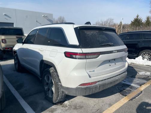 2023 Jeep Grand Cherokee 4xe Base
