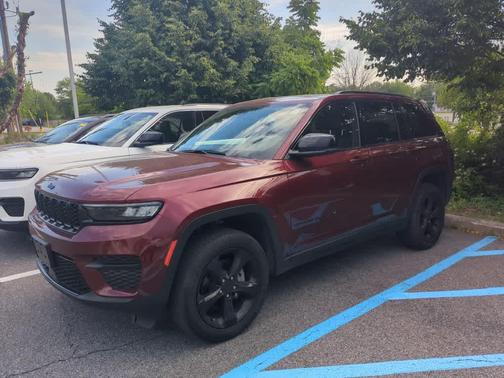Velvet Red Pearlcoat 2023 Jeep Grand Cherokee Altitude