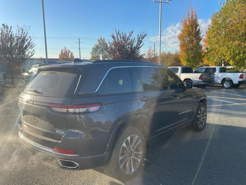 2024 Jeep Grand Cherokee Overland