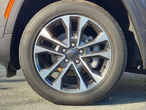 2024 Jeep Grand Cherokee Overland