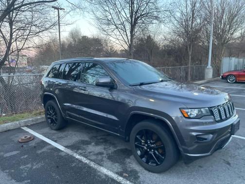 2020 Jeep Grand Cherokee Altitude