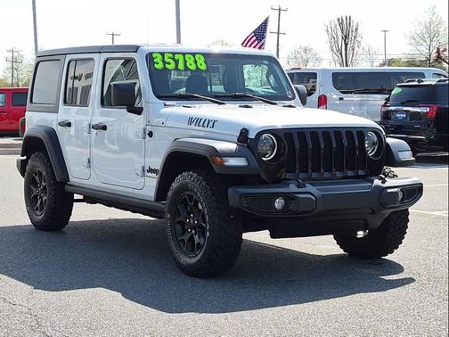 Bright White Clearcoat 2023 Jeep Wrangler Willys