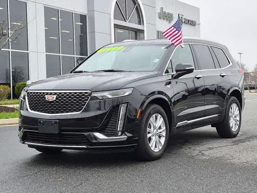 Stellar Black Metallic 2024 Cadillac XT6 Luxury AWD