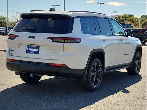 2025 Jeep Grand Cherokee L Altitude