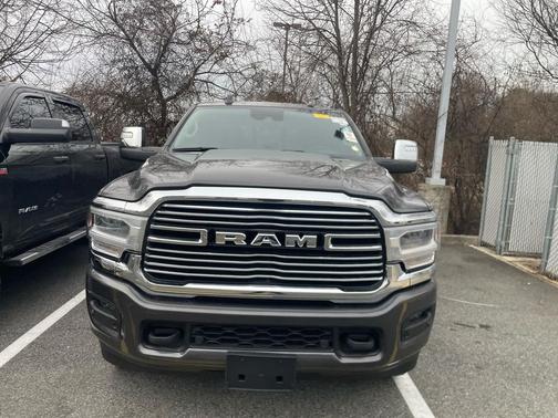 2024 RAM 2500 Laramie Crew Cab 4x4 6'4' Box