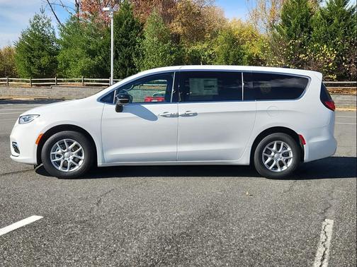 2026 Chrysler Pacifica L