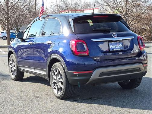 Blu Venezia (Blue Metallic) 2021 FIAT 500X Trekking