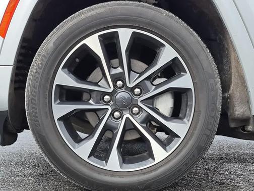 2022 Jeep Grand Cherokee Overland