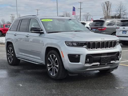 2022 Jeep Grand Cherokee Overland