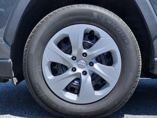 Magnetic Gray Metallic 2023 Toyota RAV4 LE