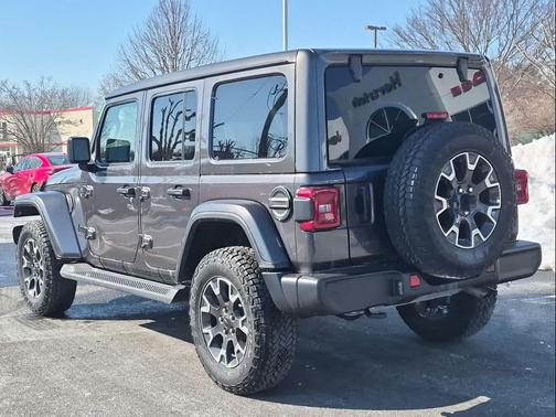 2026 Jeep Wrangler 4-Door Sahara 4x4