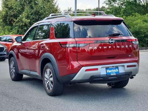 2023 Nissan Pathfinder SL FWD