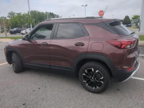 Mahogany Red Metallic 2023 Chevrolet Trailblazer LT