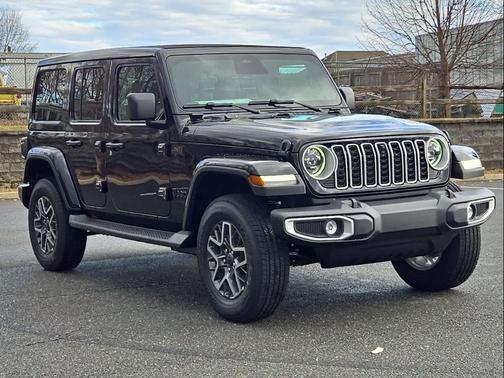 2026 Jeep Wrangler 4-Door Sahara 4x4