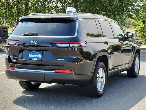 2022 Jeep Grand Cherokee L Laredo