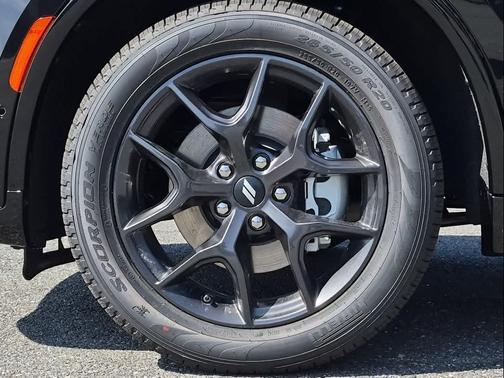 DB Black Clearcoat 2026 Dodge Durango GT Plus