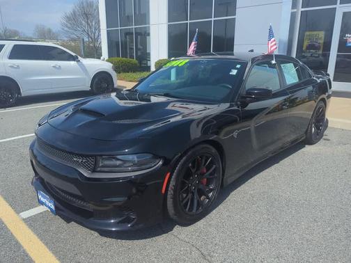 Pitch Black 2015 Dodge Charger SRT Hellcat