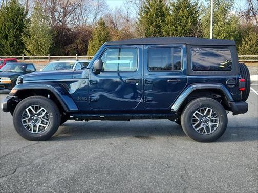 2025 Jeep Wrangler 4-Door Sahara 4x4