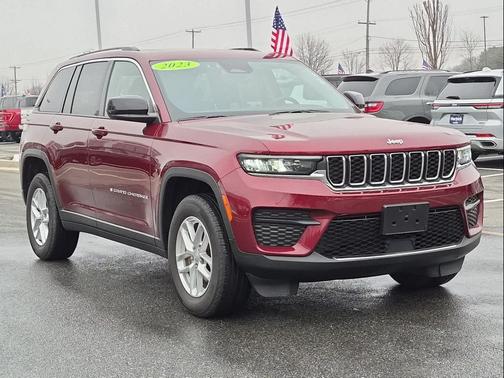 2023 Jeep Grand Cherokee Laredo
