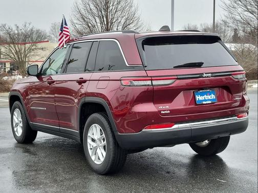 2023 Jeep Grand Cherokee Laredo