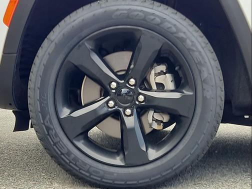 2022 Jeep Grand Cherokee L Altitude