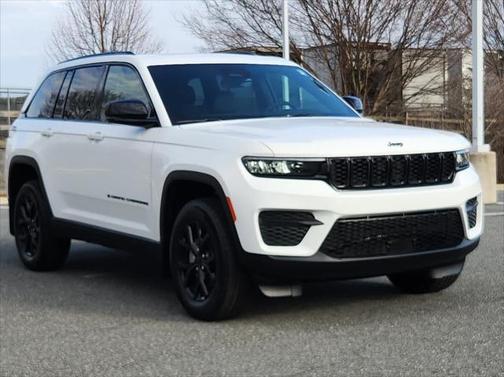 2025 Jeep Grand Cherokee Altitude