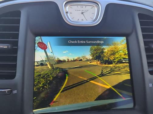 2023 Chrysler 300 Touring