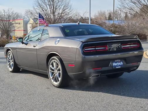 2021 Dodge Challenger SXT