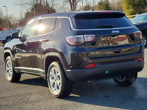 2025 Jeep Compass Sport