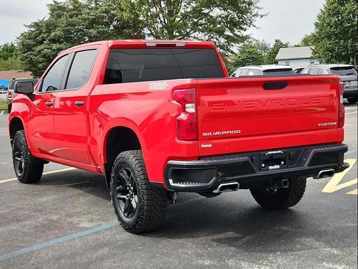 2024 Chevrolet Silverado 1500 Custom Trail Boss