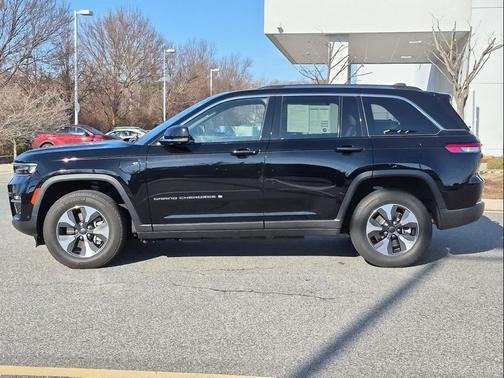 2022 Jeep Grand Cherokee 4xe Base