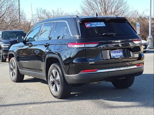 2022 Jeep Grand Cherokee 4xe Base