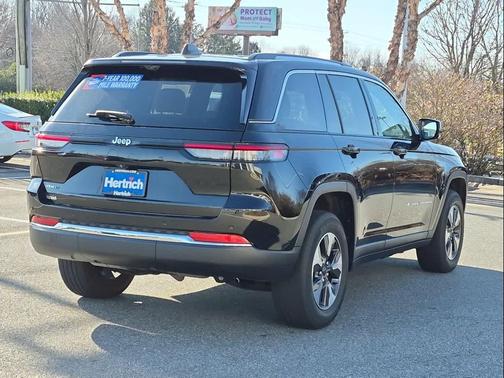 2022 Jeep Grand Cherokee 4xe Base