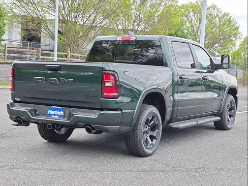 Serrano Green Metallic 2026 RAM 1500 Big Horn/Lone Star