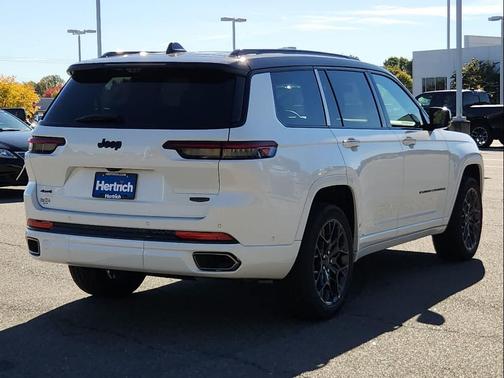 2025 Jeep Grand Cherokee L Summit