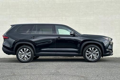 Midnight Black Metallic 2025 Toyota Grand Highlander Limited