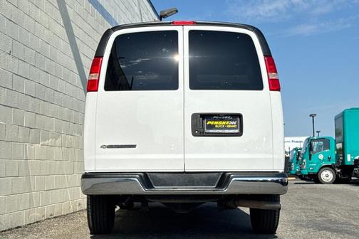 2020 Chevrolet Express 3500 LT