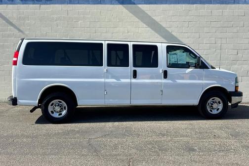 2020 Chevrolet Express 3500 LT